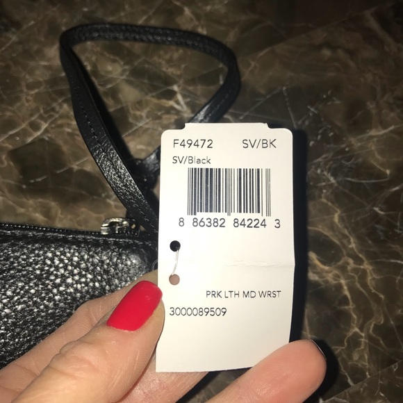 Authentic coach wristlet NWT - Picture 3 of 3